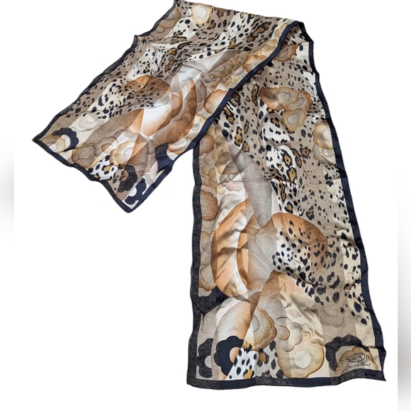 Vintage Oscar de la Renta Silk Scarf 80s 90s Floral Animal Print Wrap - Picture 2 of 4